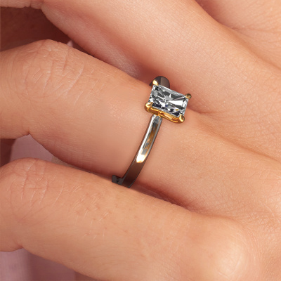 Crystal RAD 1 edgy solitaire engagement ring white gold