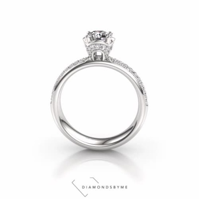 Pavé platinum engagement ring with sapphire Ecrin| DiamondsByMe