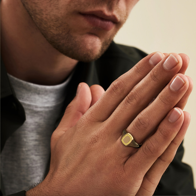 Image of Signet ring Dalia Cushion 1 585 gold Yellow sapphire 1.2 mm