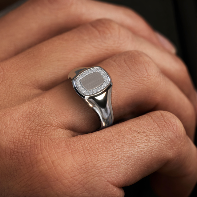 Image of Signet ring Dalia Cushion 1 925 silver Diamond 0.15 crt