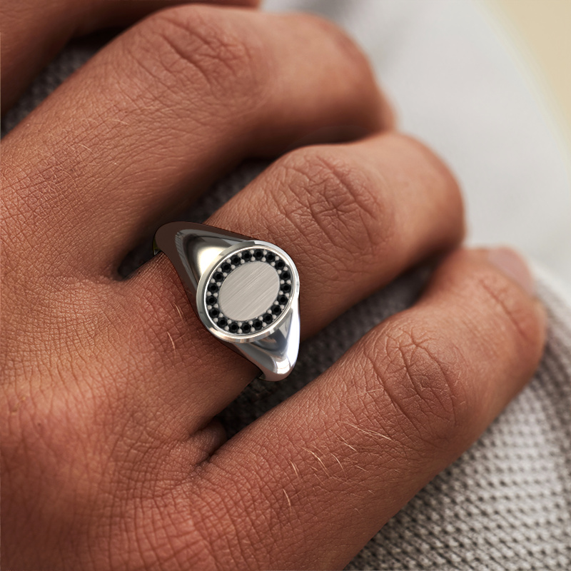Image of Signet ring Rosy Oval 1  950 platinum Black diamond 0.17 crt