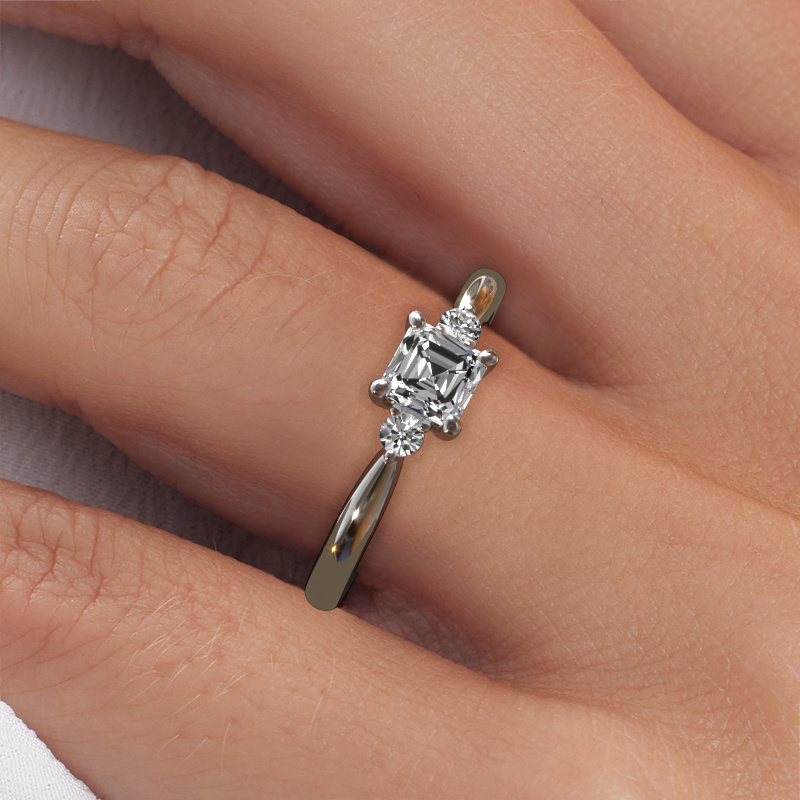 Image of Engagement ring Lieselot ASSC 925 silver Lab-grown diamond 0.60 crt